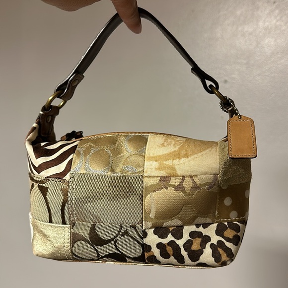 Coach Holiday Patchwork Purse great condition - Picture 8 of 12